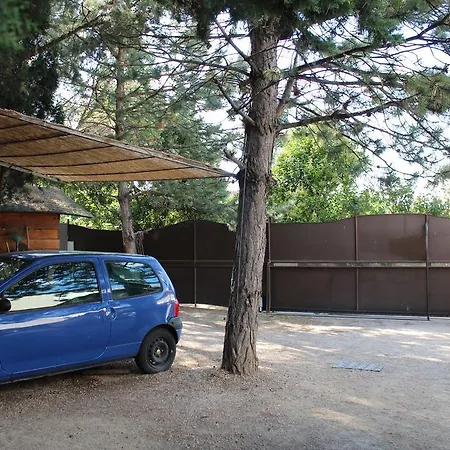 Chez Claudia Et Serge Bed & Breakfast Vernegues
