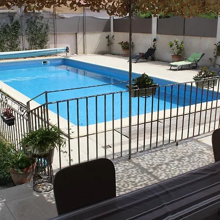 Bed & Breakfast Chez Claudia Et Serge